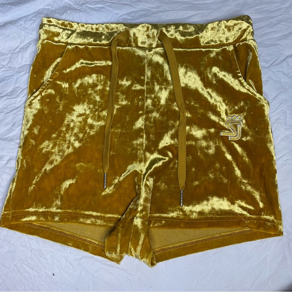 Shane Justin Gold Suede Shorts SZ MEDIUM